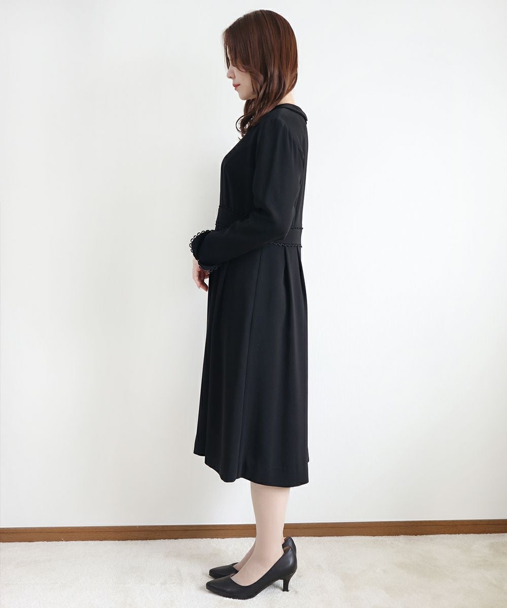 スカラップレース使い丸衿ワンピース【オケージョン】/F i.n.t Black