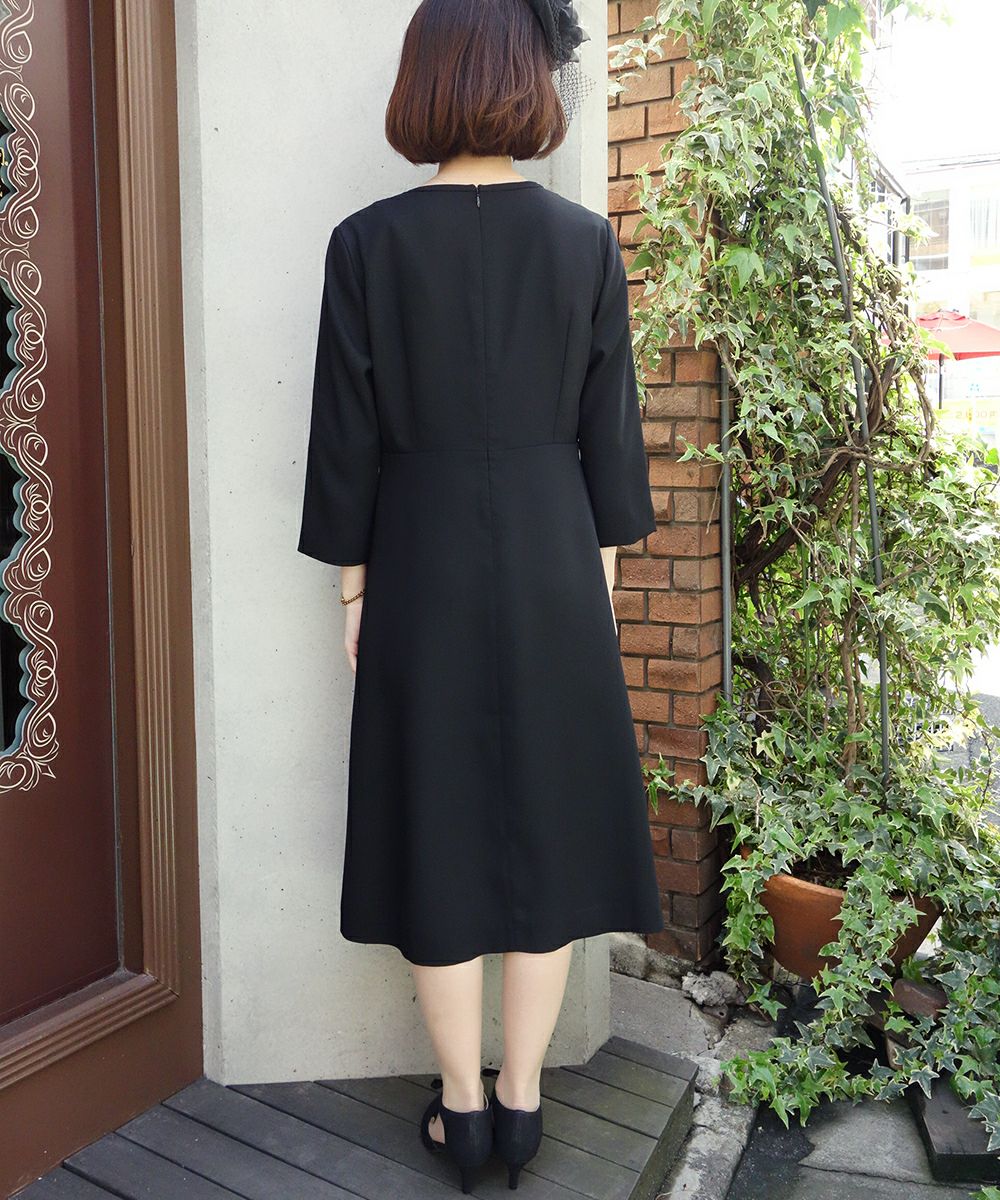 ヨークレース使いワンピース【オケージョン】/F i.n.t Black Formal