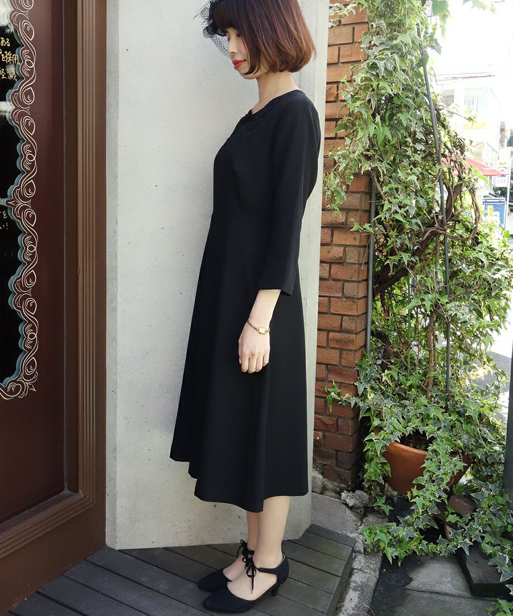 ヨークレース使いワンピース【オケージョン】/F i.n.t Black Formal