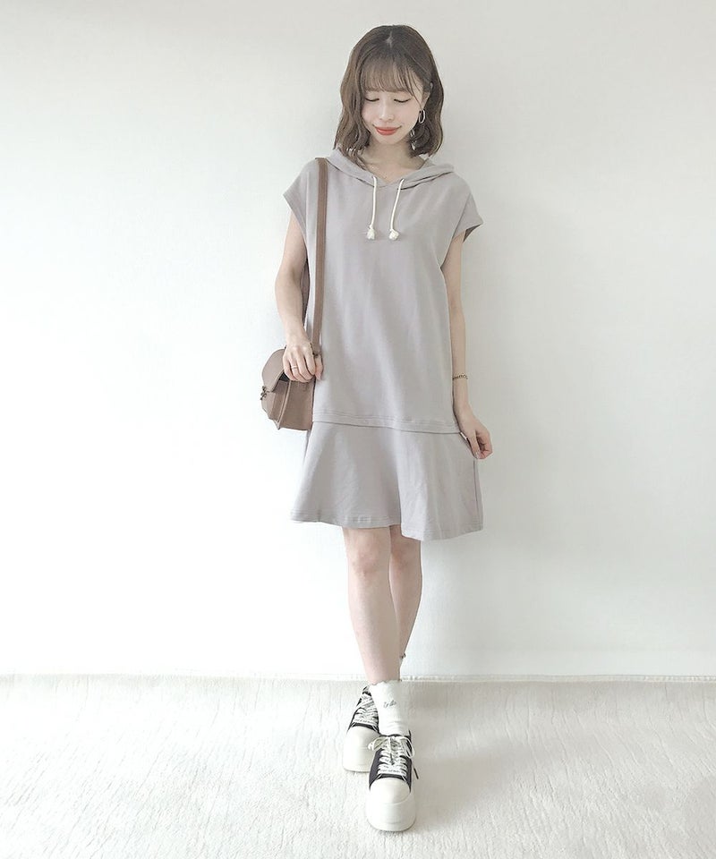 gray model:158cm