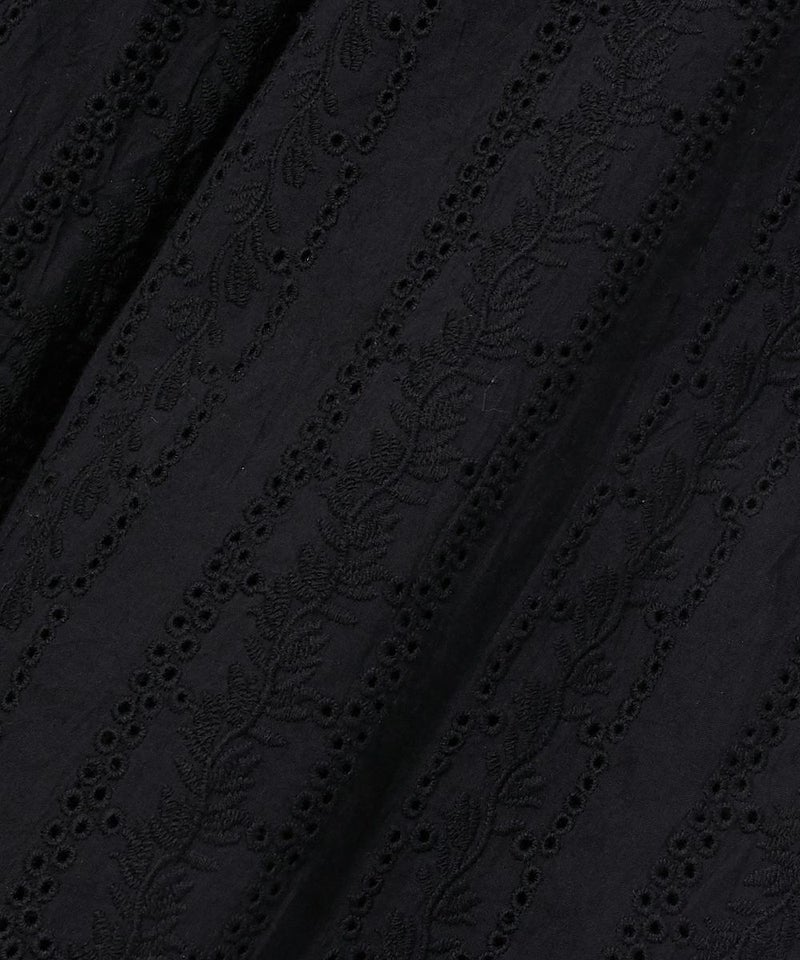 detail up (black)