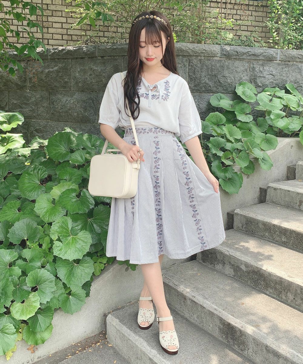 フルーツ刺繍ストライプスカート/F i.n.t [34AG03p016] | F i.n.t公式