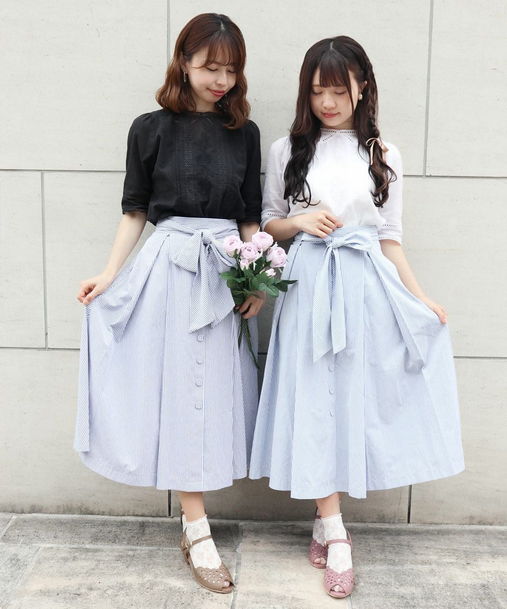 左:158cm/右:153cm