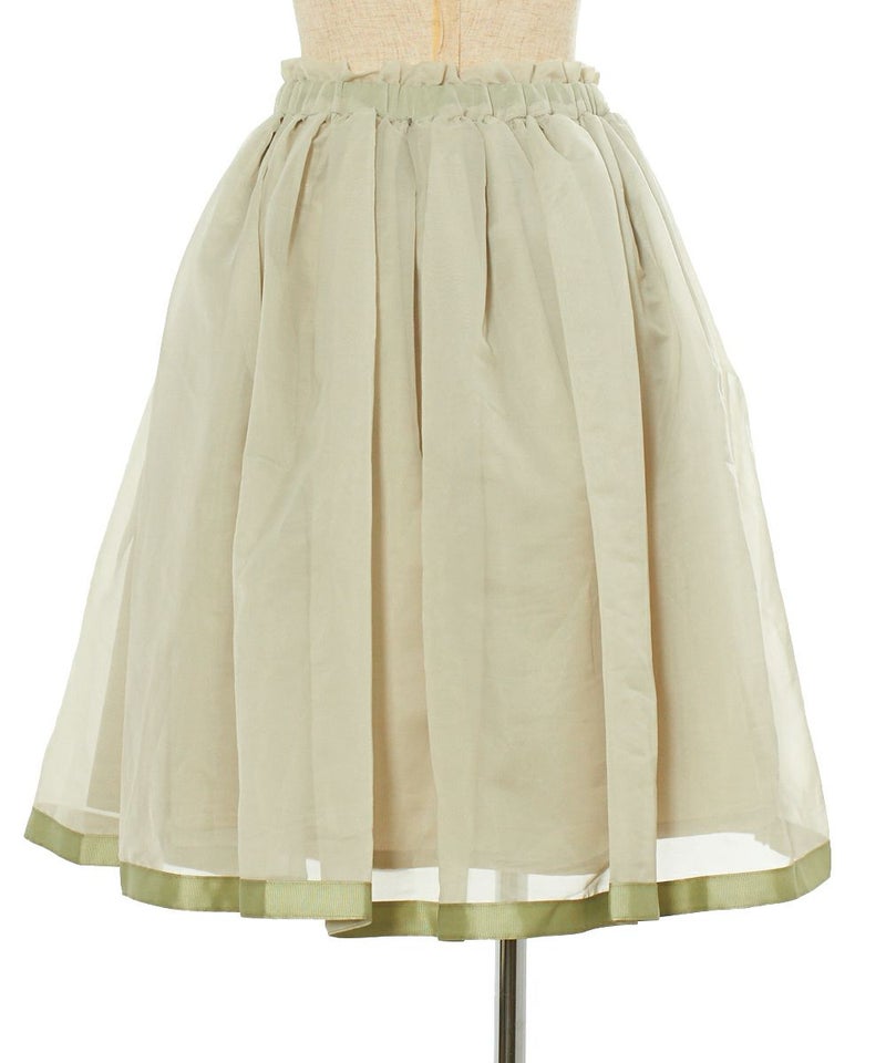 バック (light green)