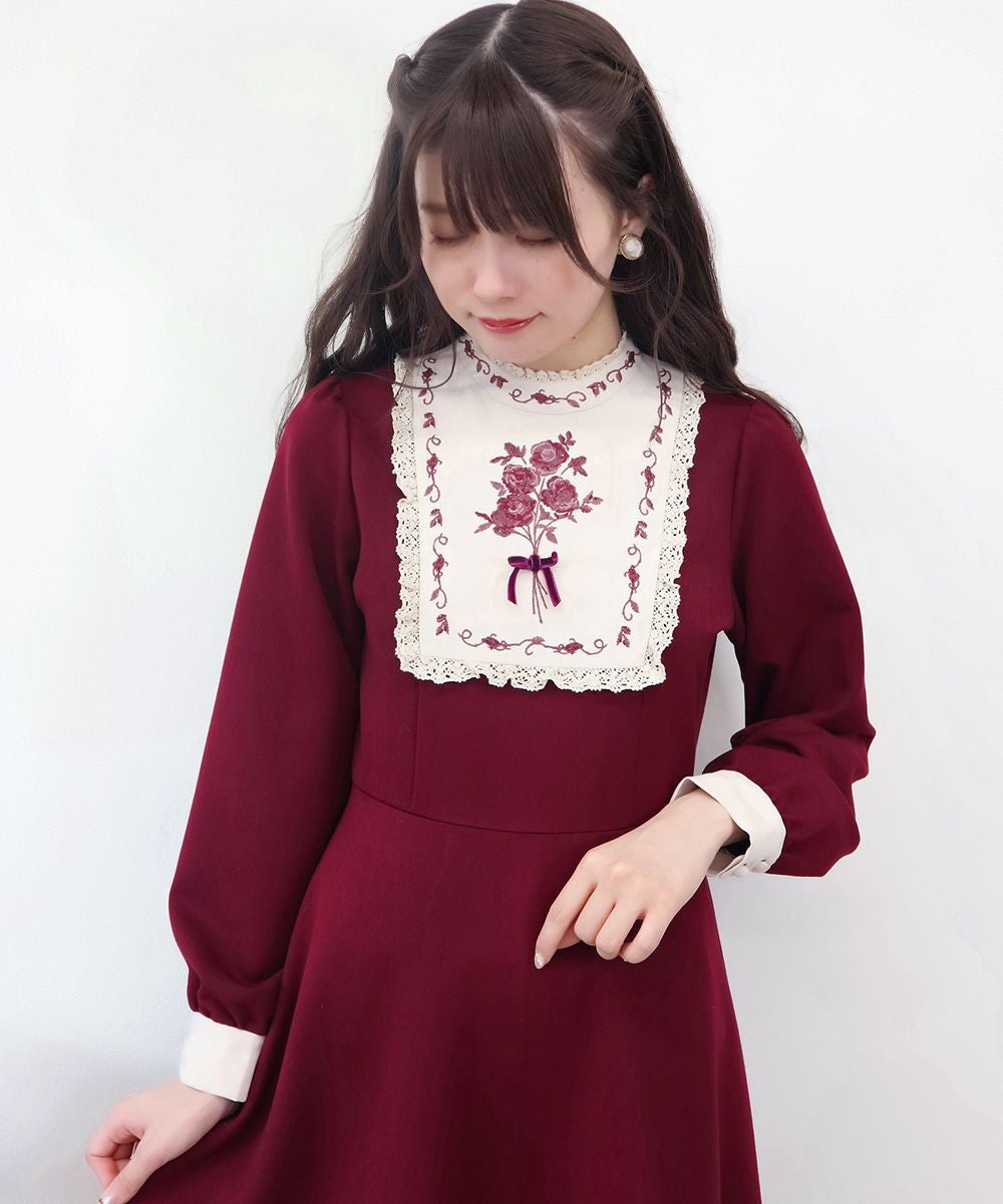 絵画風ヨーク刺繍ワンピース/F i.n.t [39AE02j004] | F i.n.t公式通販