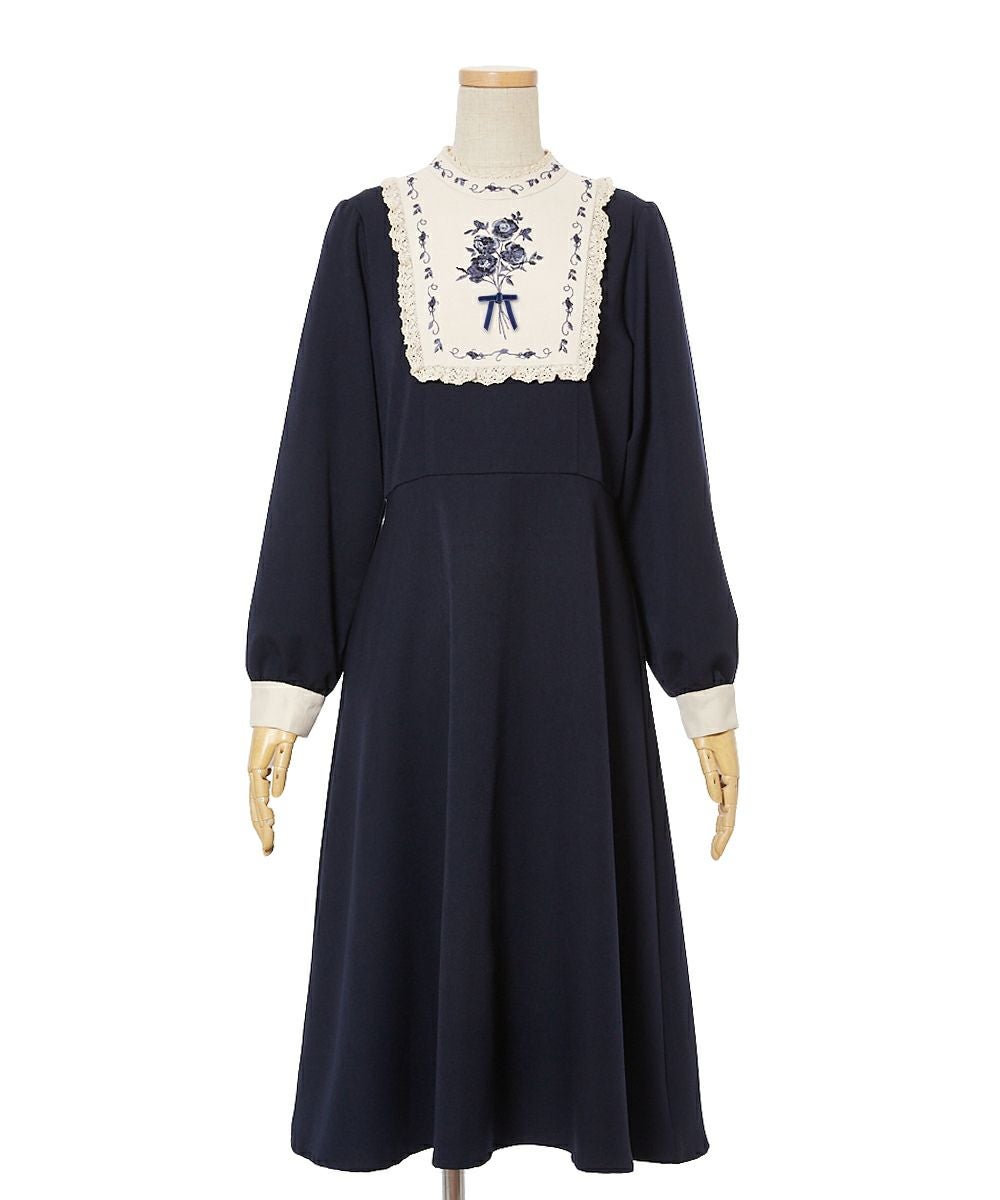 絵画風ヨーク刺繍ワンピース/F i.n.t [39AE02j004] | F i.n.t公式通販