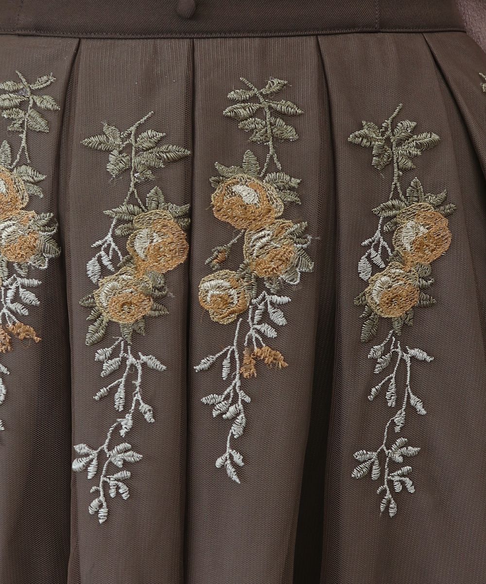 アンティークローズ刺繍チュールタックスカート/an another angelus