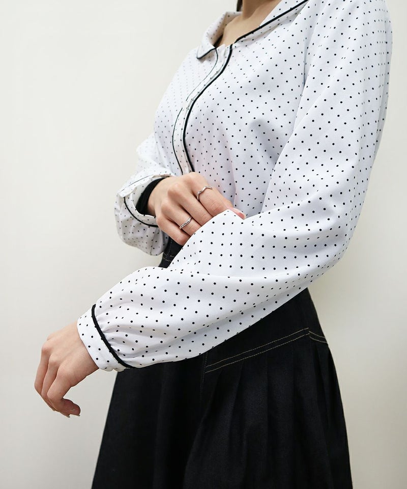 white×black / 袖部分