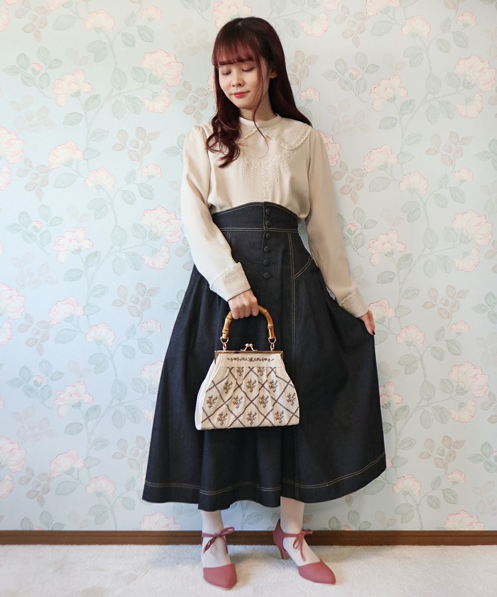 □同色刺繍衿付きプルオーバーブラウス/an another angelus Limited