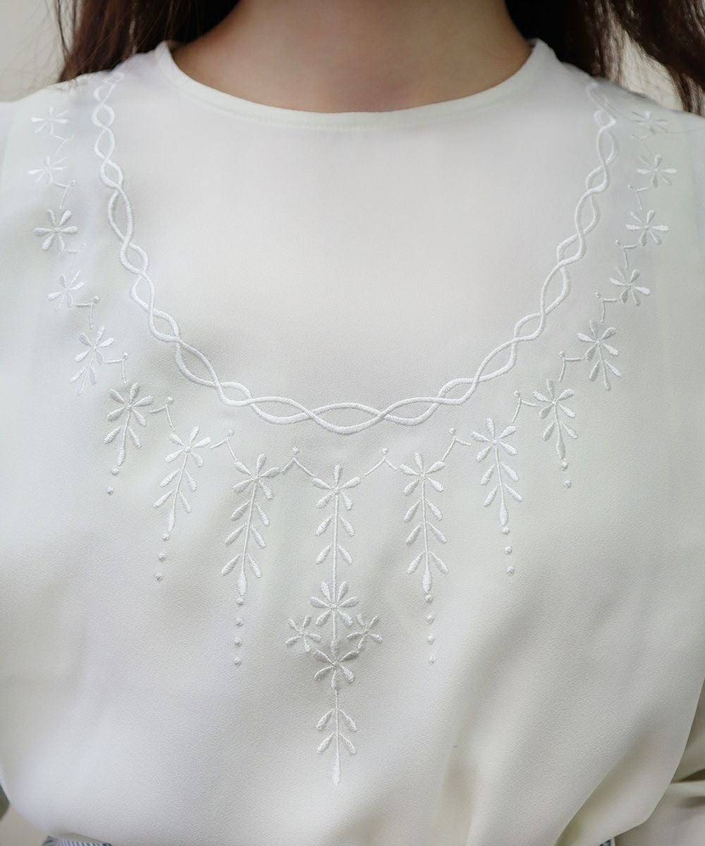 off white / 159cm / 衿を外した場合