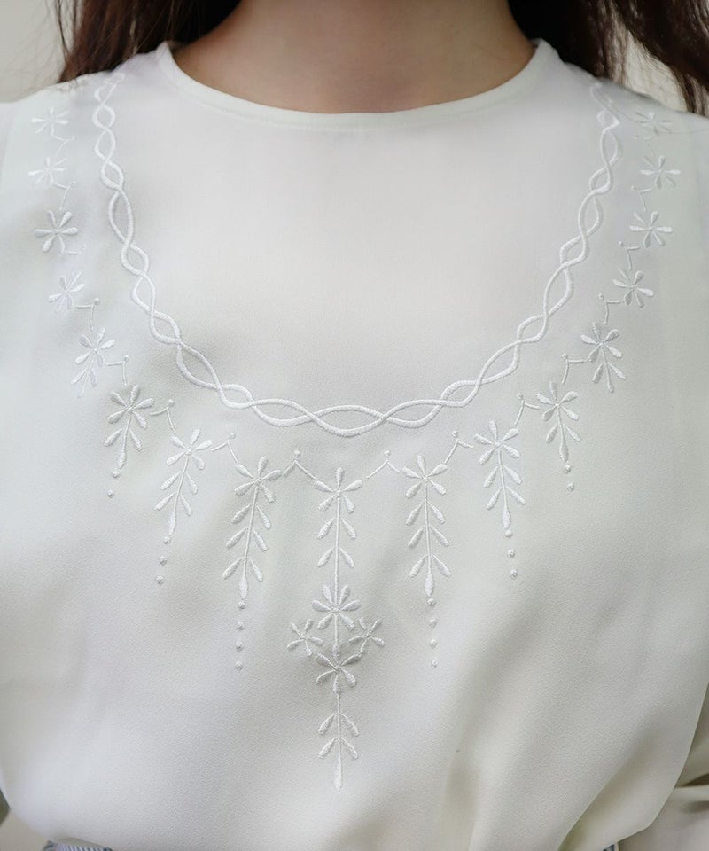 off white / 159cm / 衿を外した場合