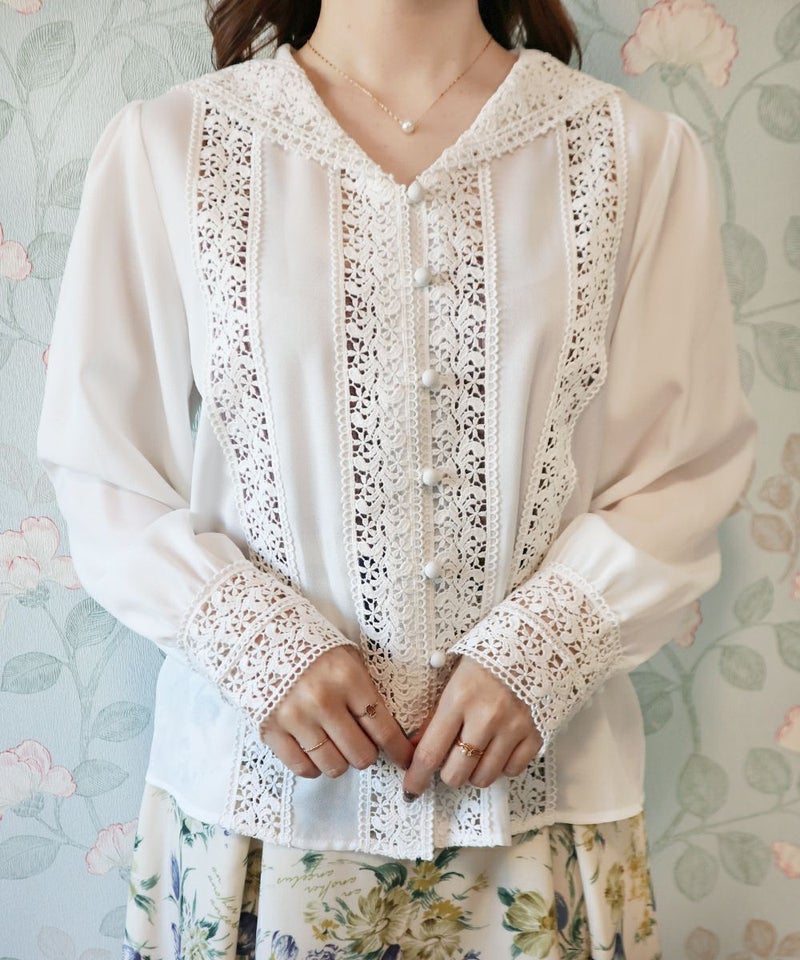 off white / 裾を出した場合