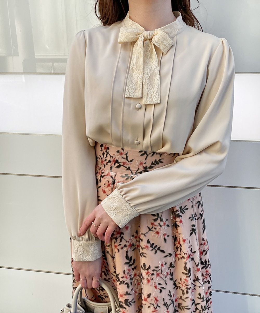 light beige / 153cm