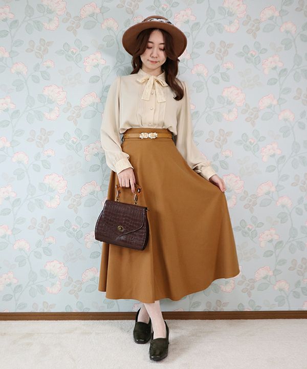 light beige / 153cm