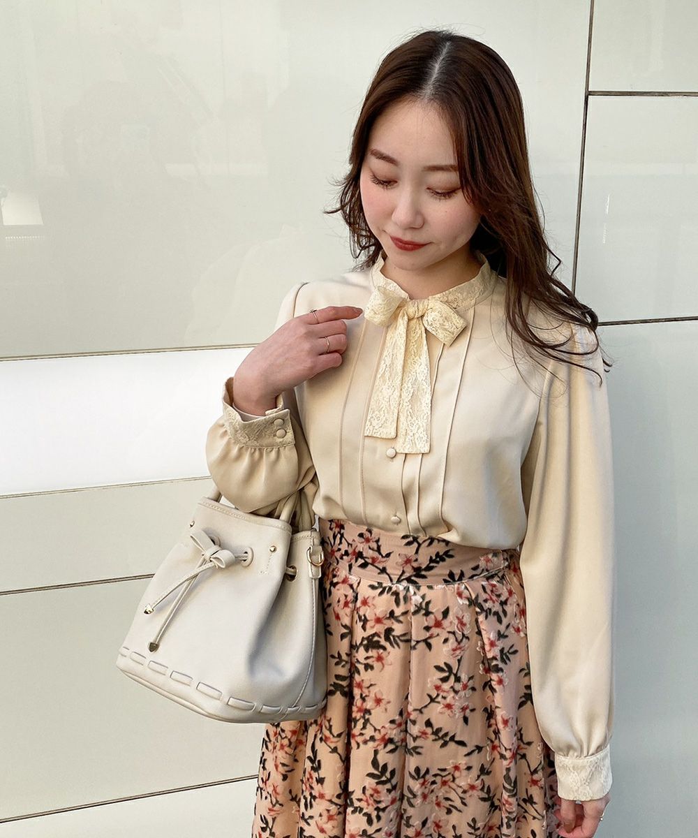light beige / 153cm