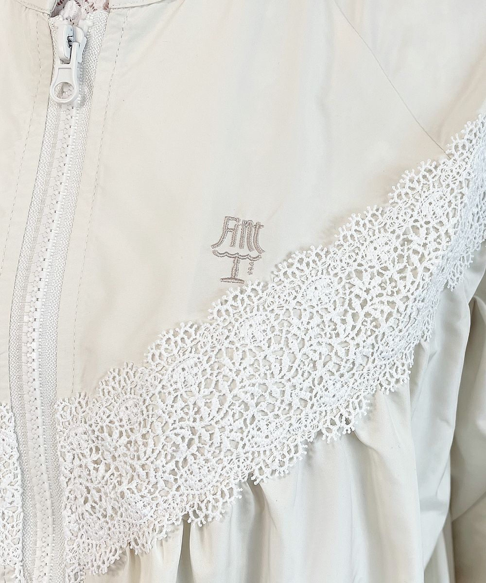 off white / ロゴ刺繡