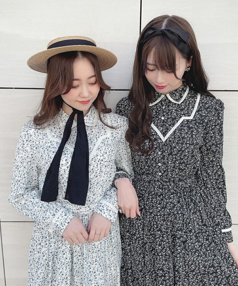 左:off×blue 153cm / 右:black×gray 162cm