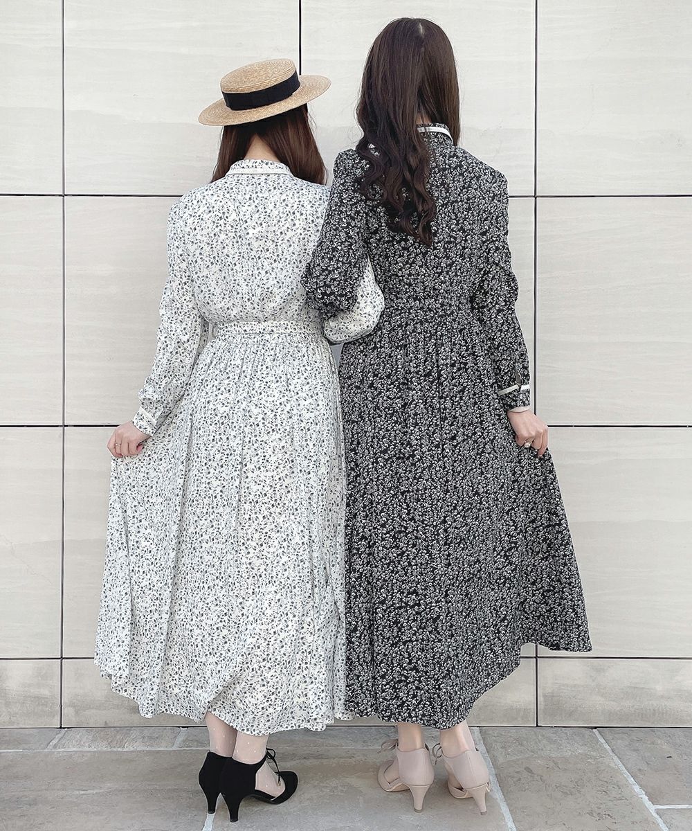 左:off×blue 153cm / 右:black×gray 162cm