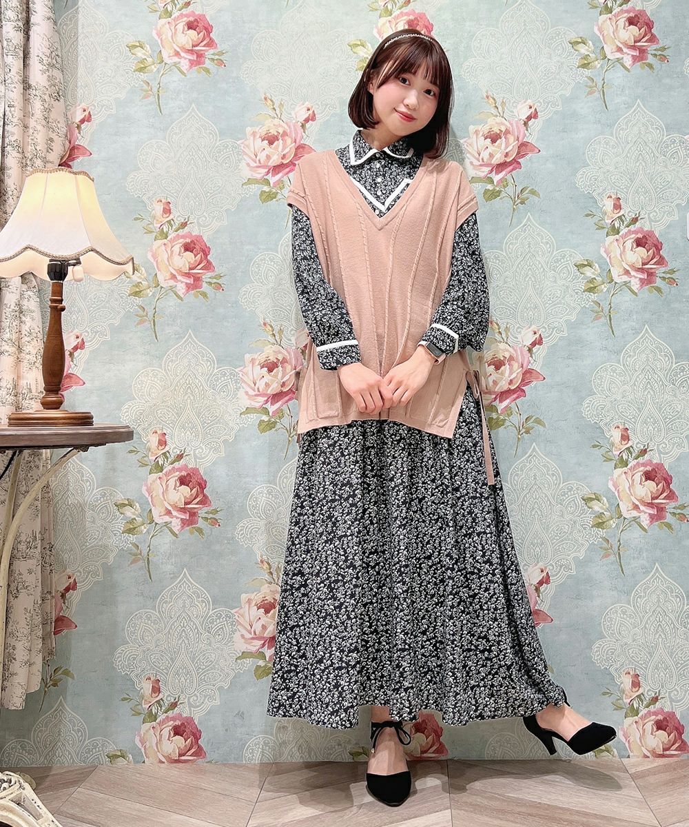 2021SS LISETTE リゼッタ ジアン コットンニットベスト/ブラック フレア【2400013212403】 春服に重ねるコットンの前開きベスト — LISETTE