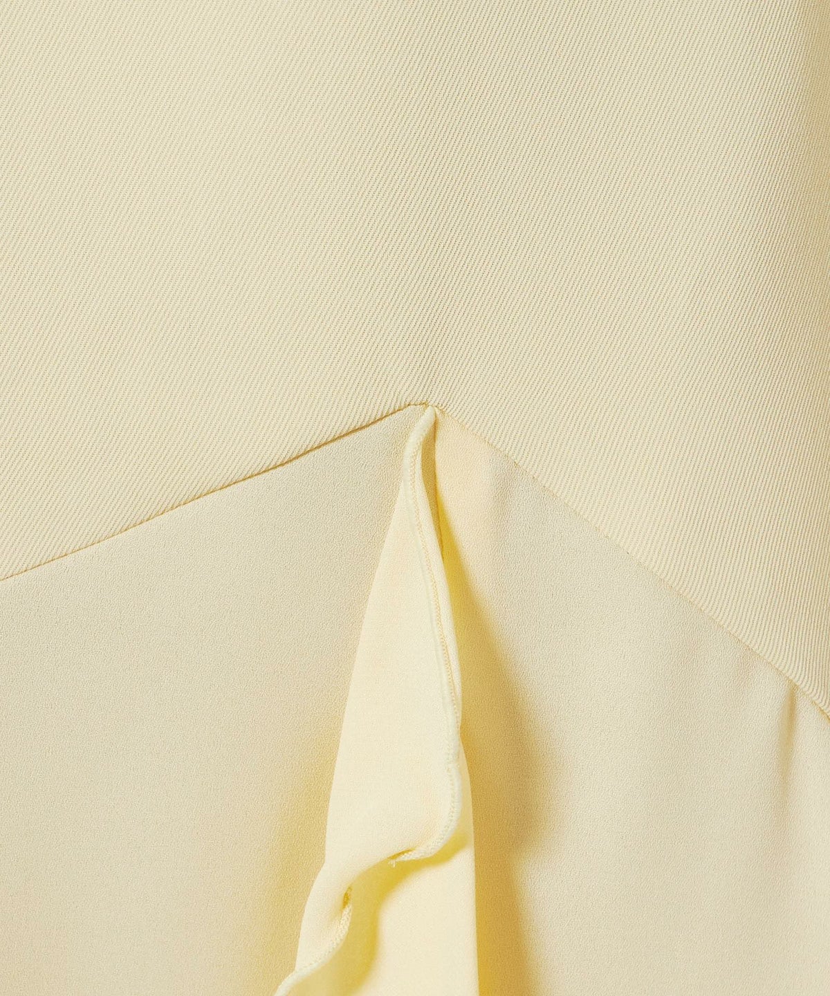 切替アップ (light yellow)