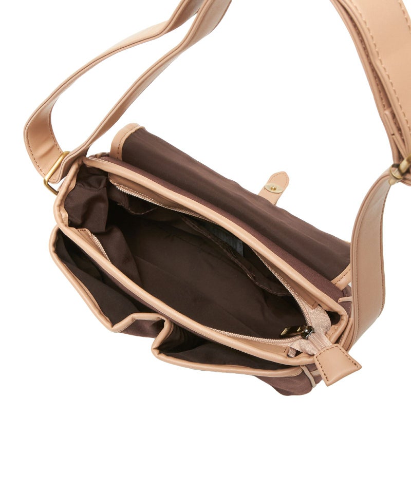 バックを開けた状態 (brown)