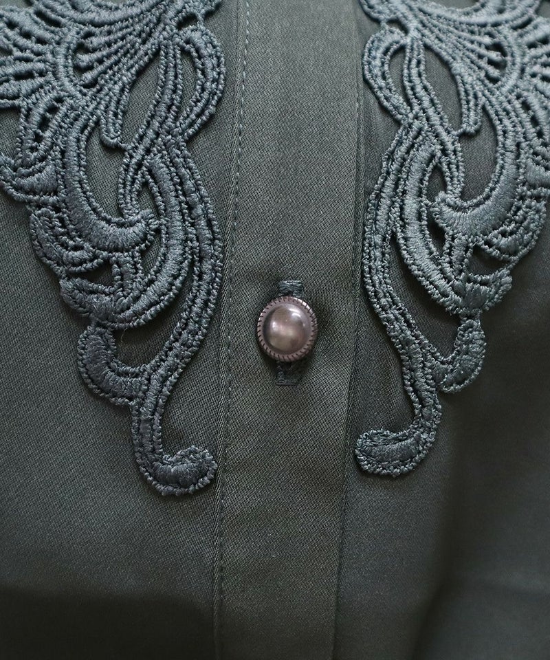 dark green / ボタン