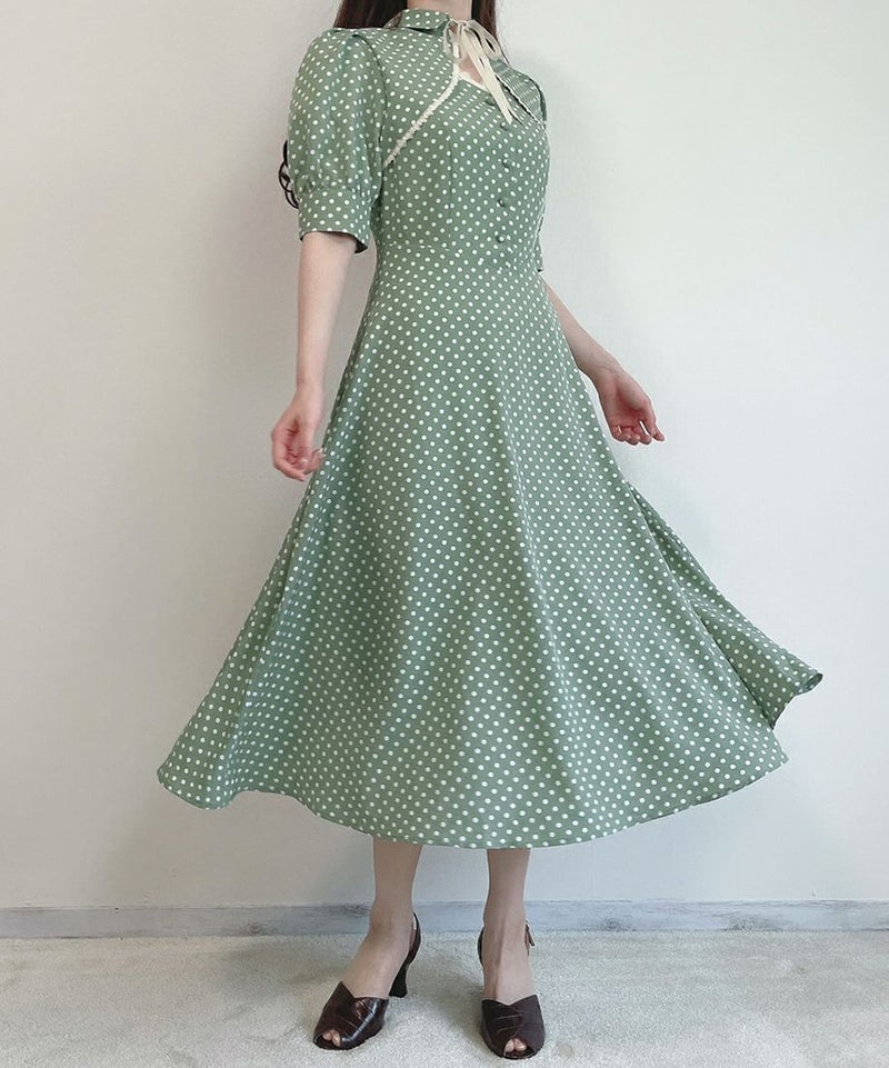 green×white / 162cm / Sサイズ着用