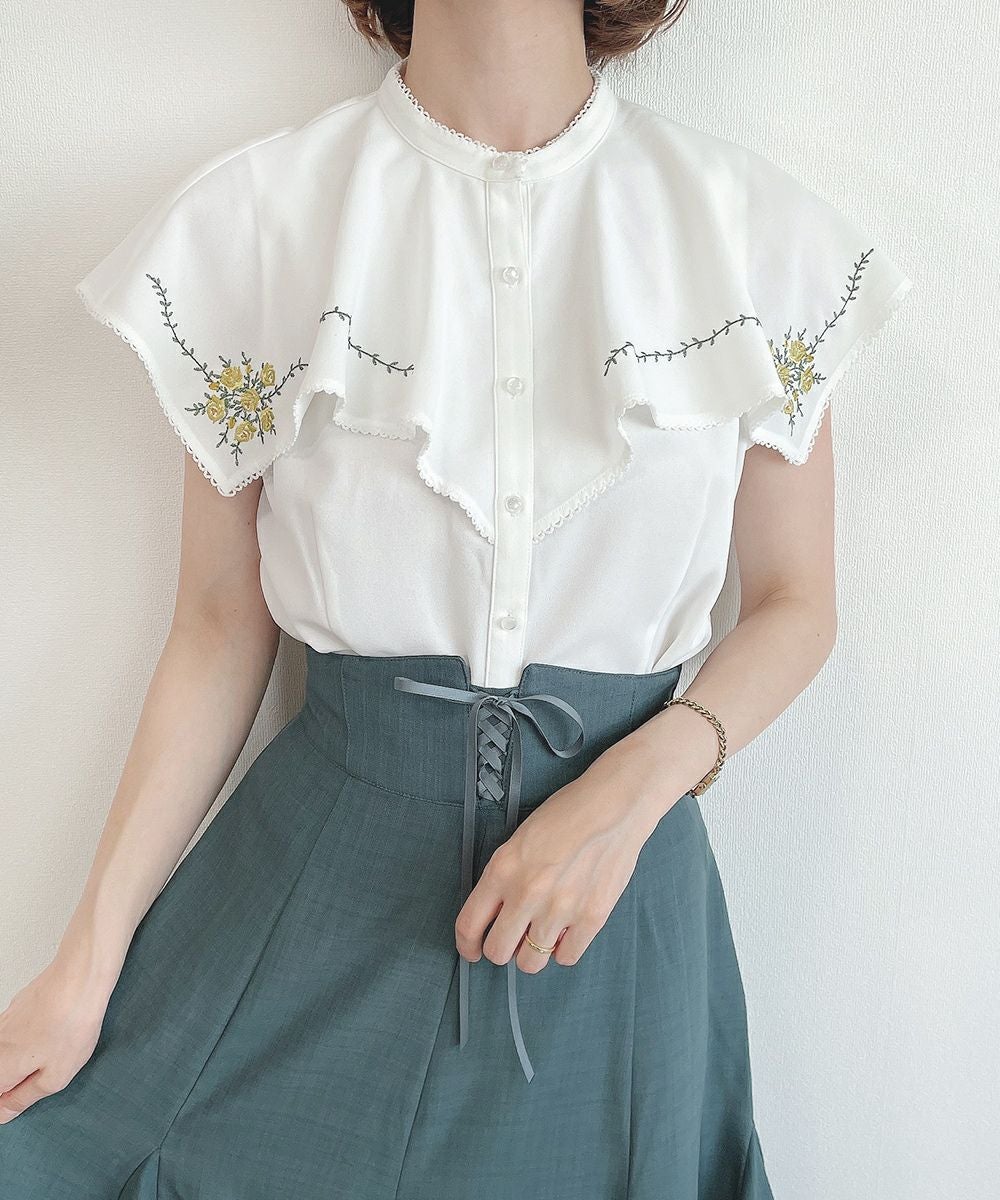 スクエアケープ衿ローズ刺繍ブラウス/an another angelus [42BF02f019