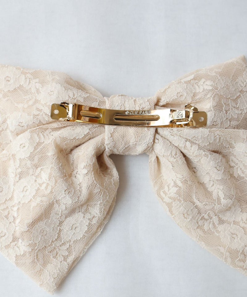 留め具アップ (pink beige)