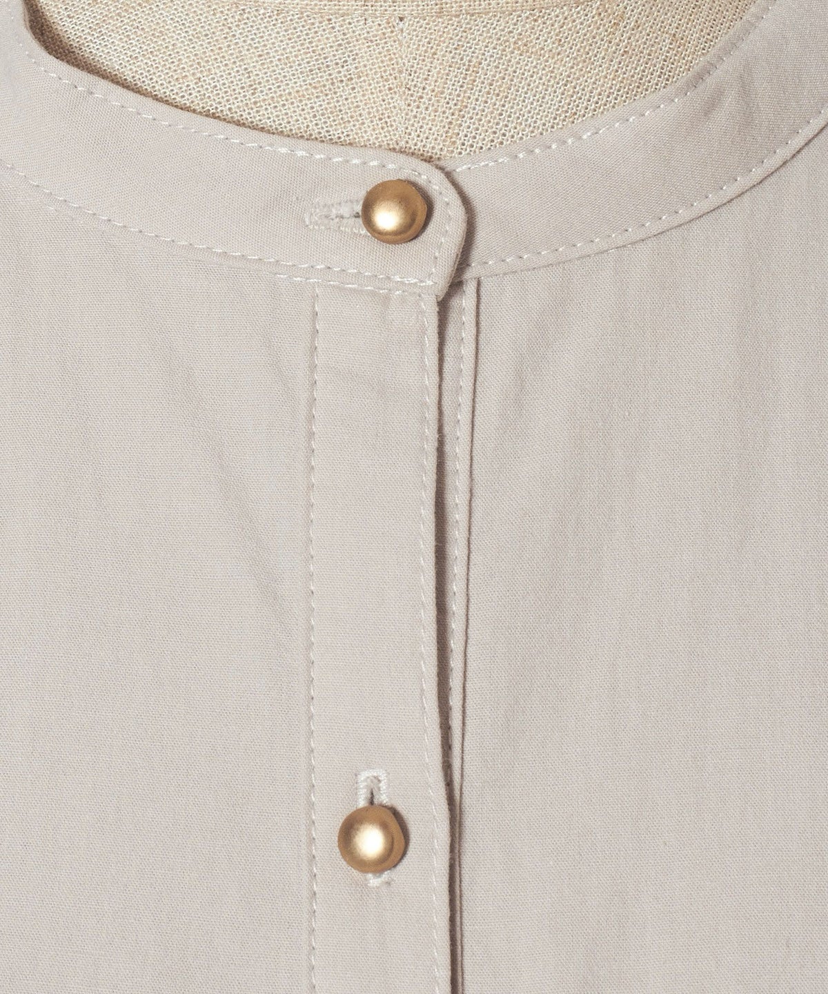 釦アップ (light gray)