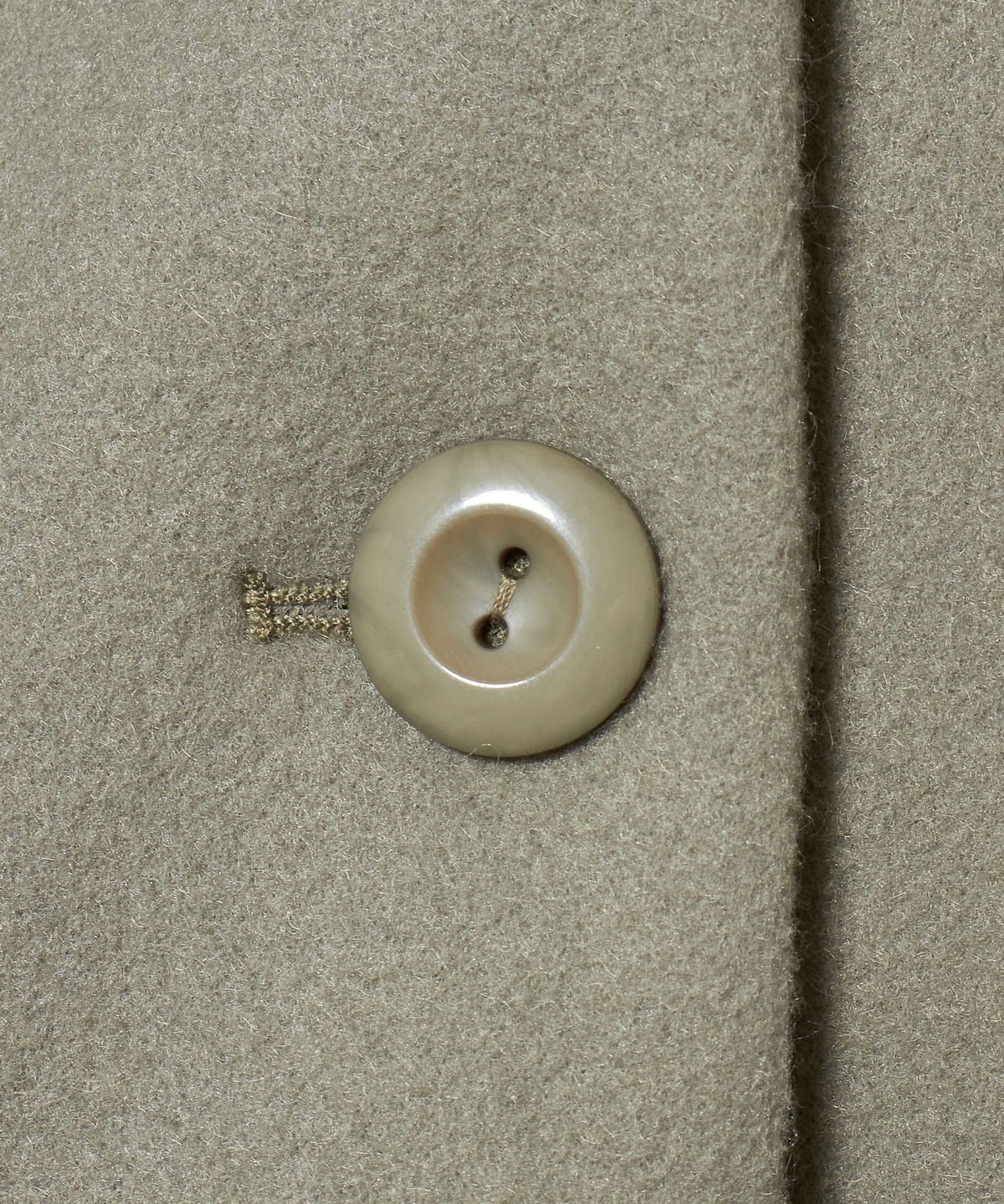 釦アップ (green)