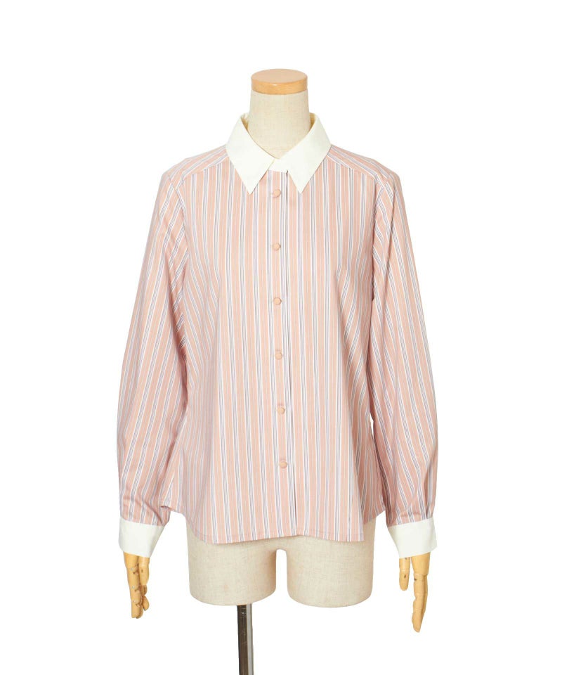 タイを外した場合 (coral pink)