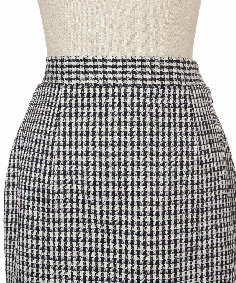 フロントアップ (black×white)