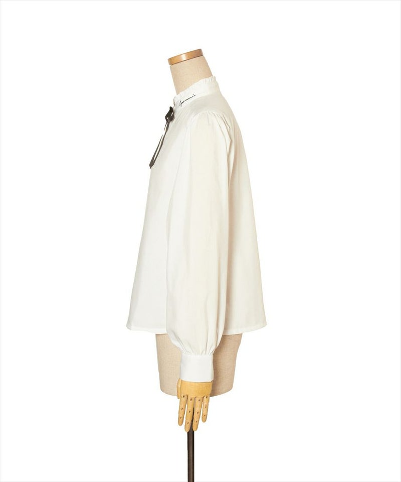 off white (サイド)