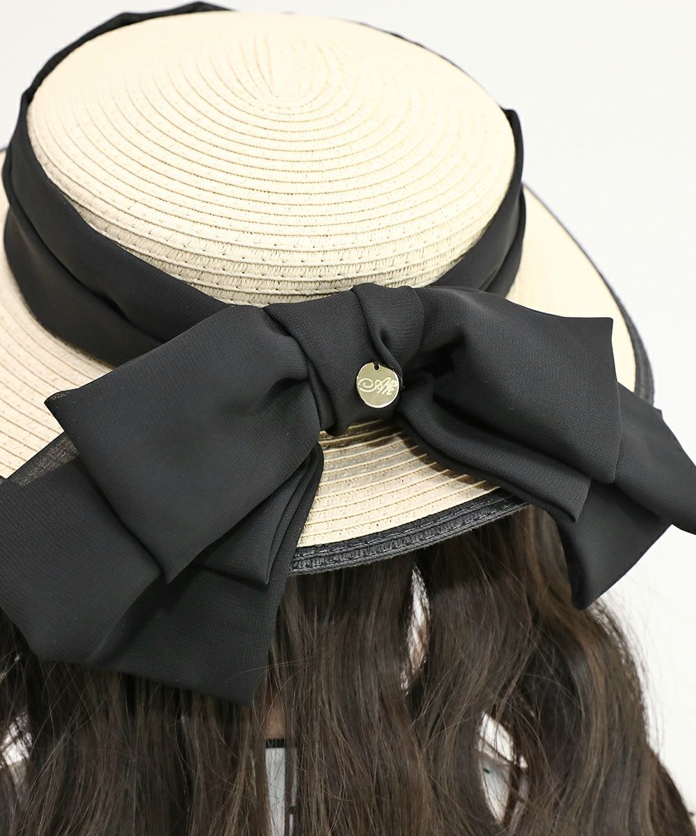 off white×black
