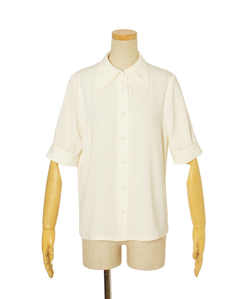 タイを外した状態 (off white)