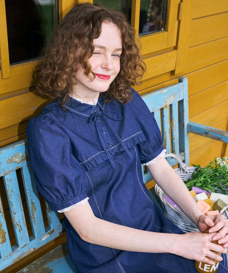 indigo / レースインナーとのレイヤード