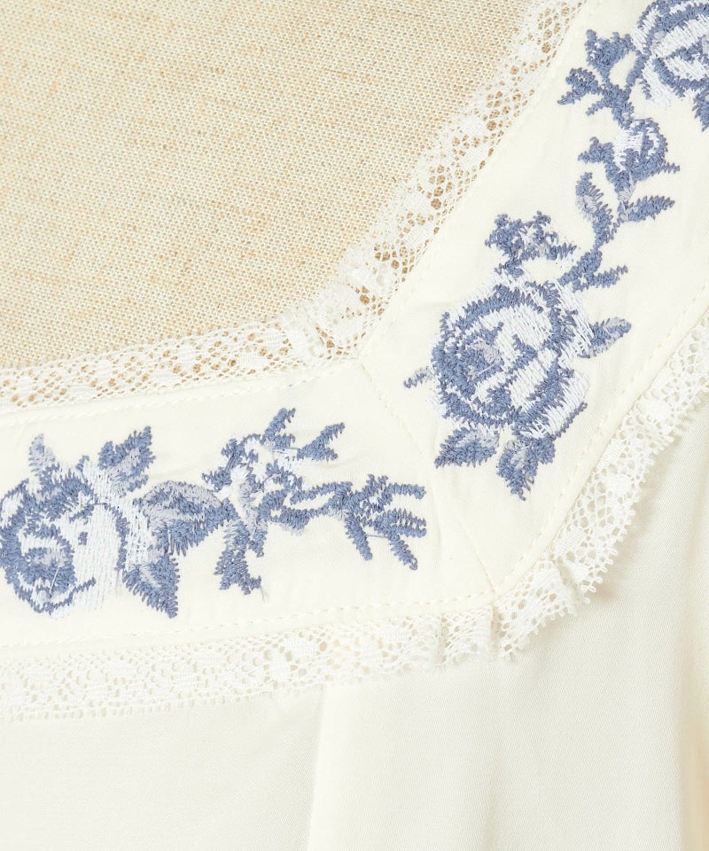 刺繍アップ (off white × blue)