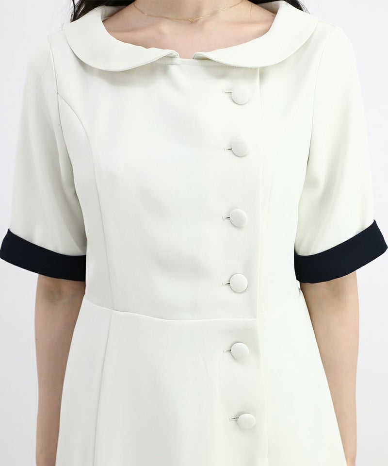 off white / 162cm / タイを外した状態