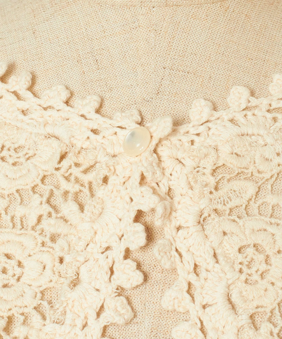 釦アップ (beige)