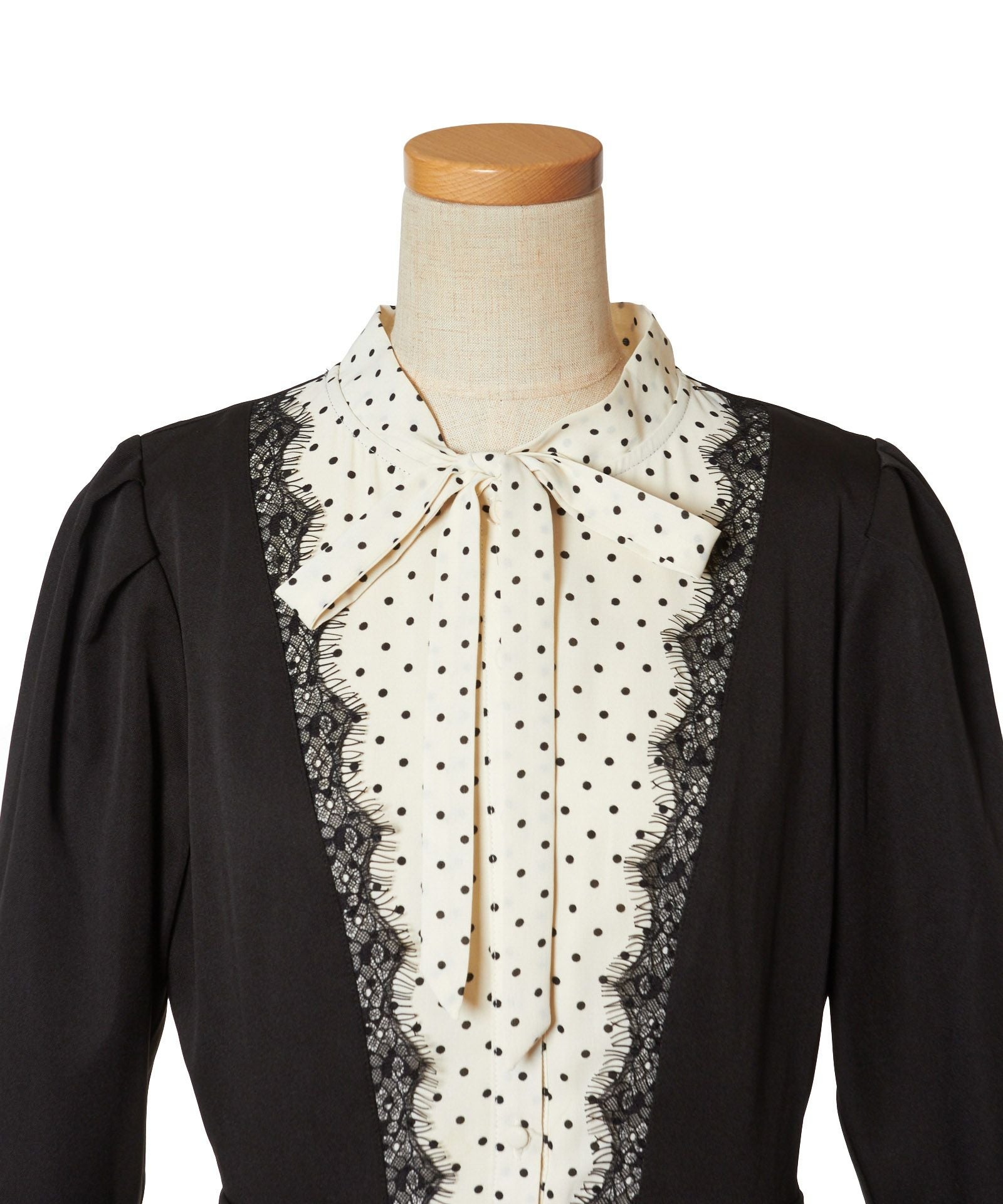 近年極美品　バーニーズニューヨーク　マキシ丈ワンピース　ボウタイ　ドット　総柄 □ドットヨークボウタイワンピース/an another angelus [47BE02j001