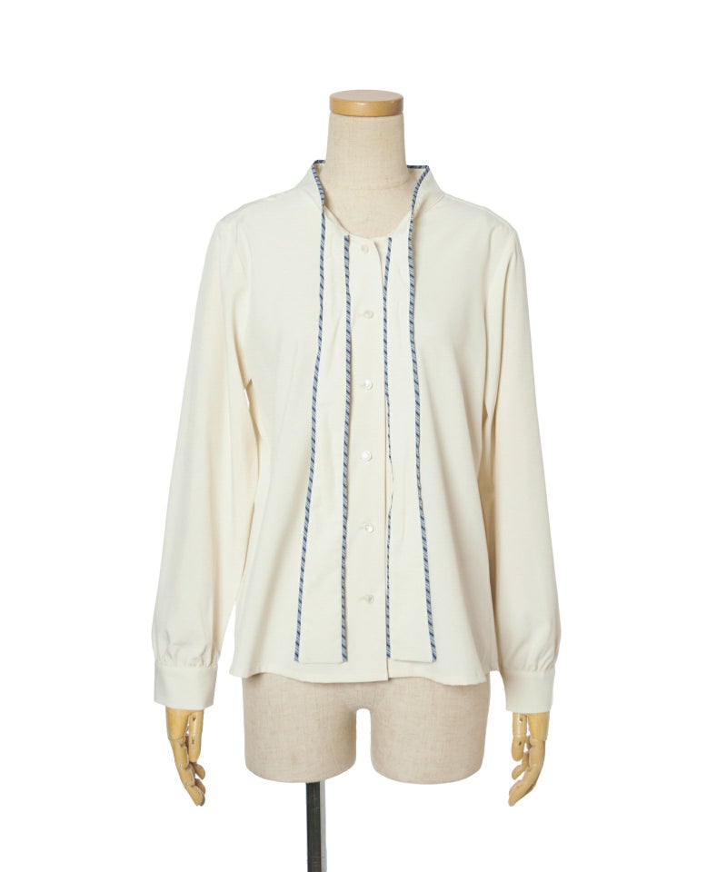 リボンをほどいた状態 (ivory)