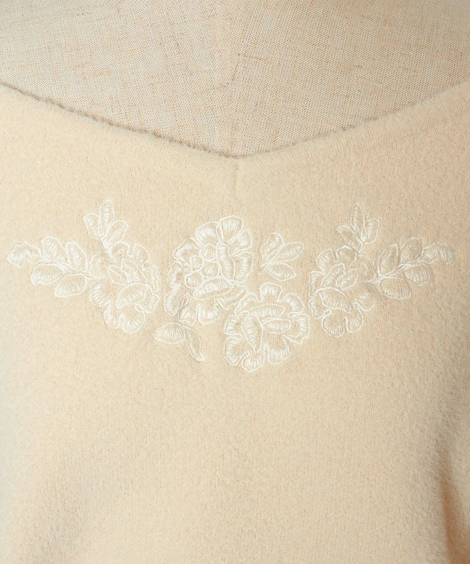 □ローズ同色刺繍シャギーニットプルオーバー/an another angelus