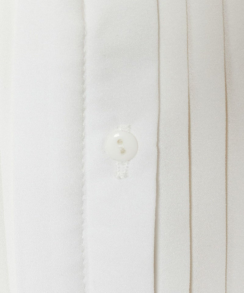 釦アップ（off white）