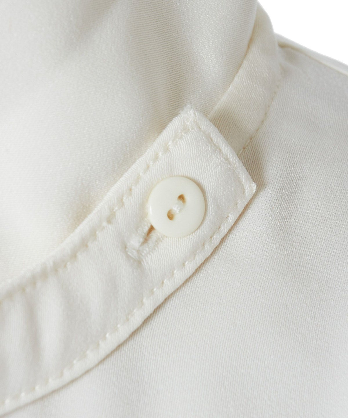 タイ取り外しボタン（off white×brown）