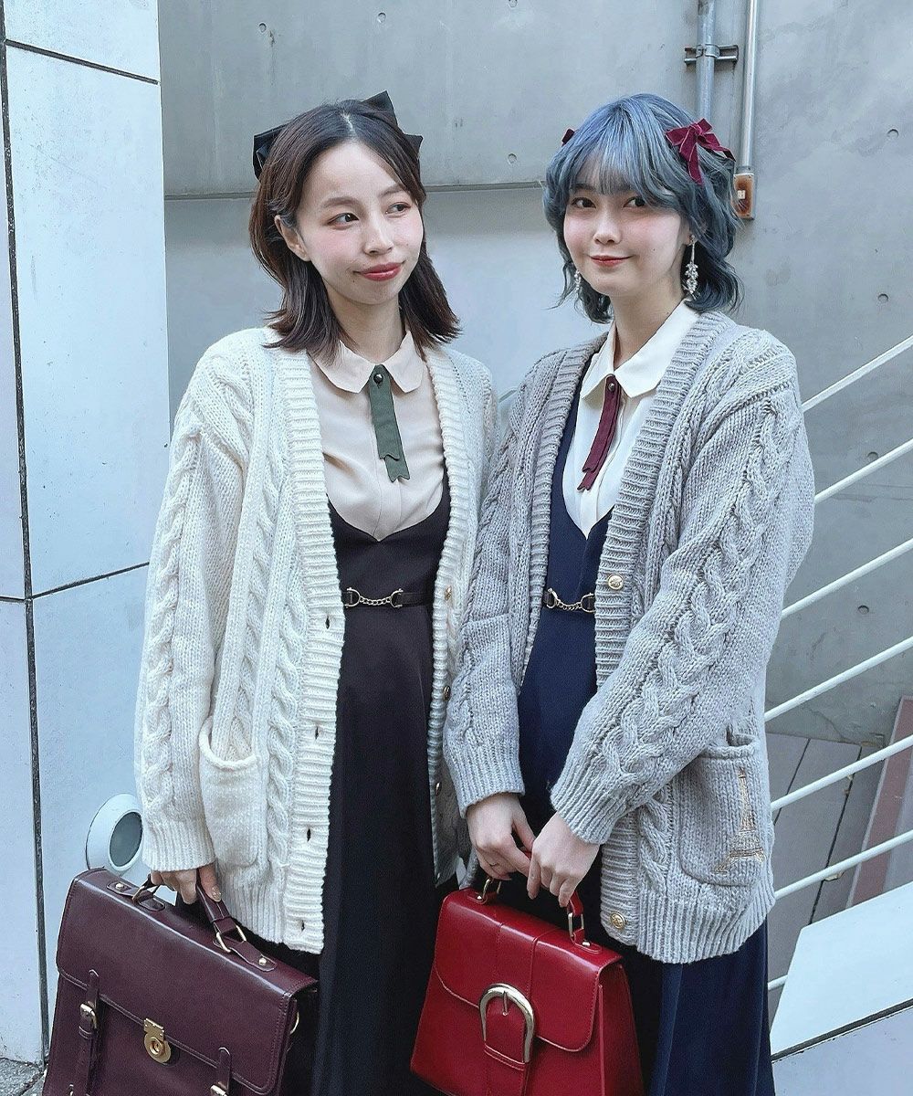 エッフェル塔ロゴ刺繍腰丈ケーブルニットカーディガン/F i.n.t