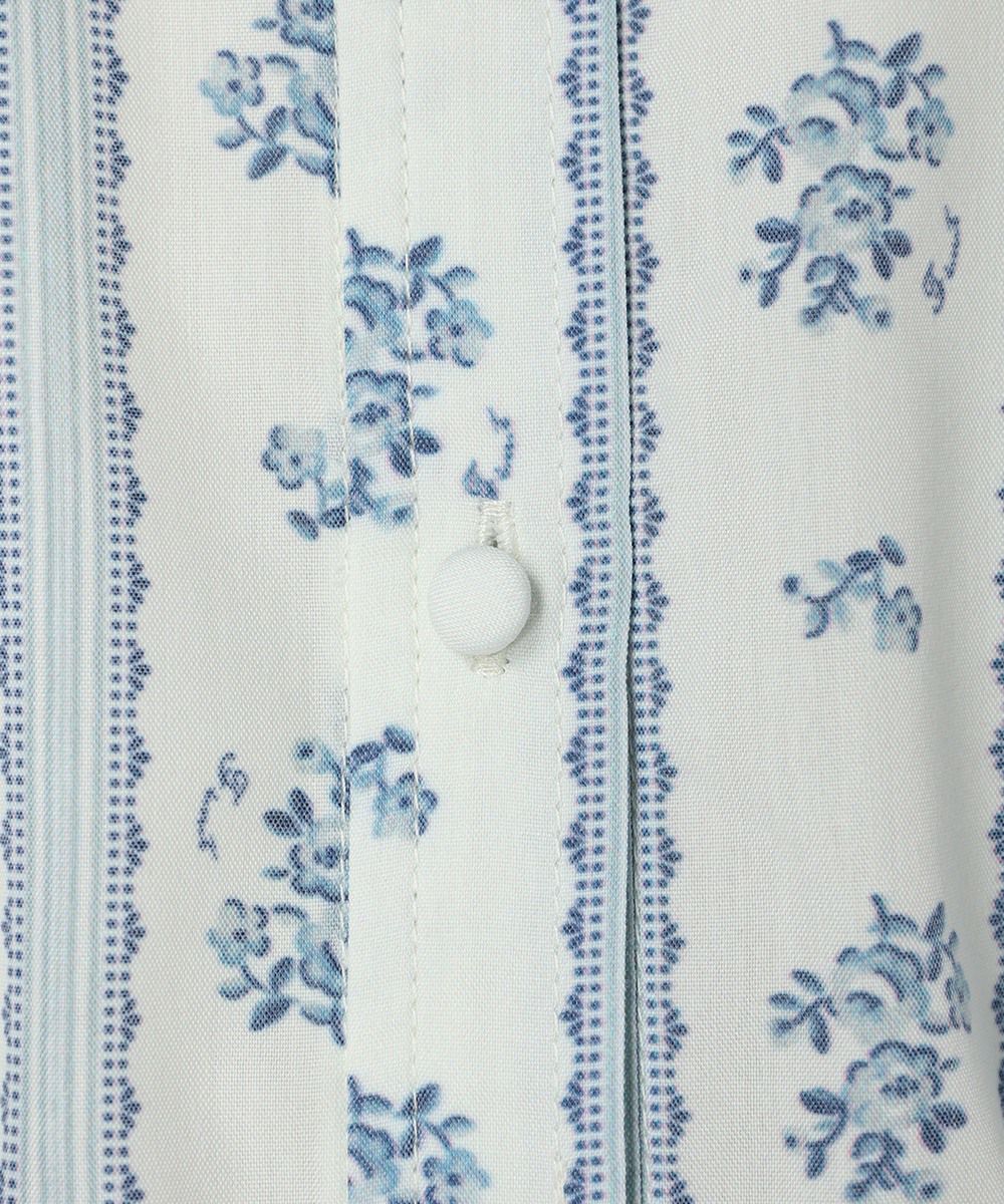 釦アップ (light blue×white)