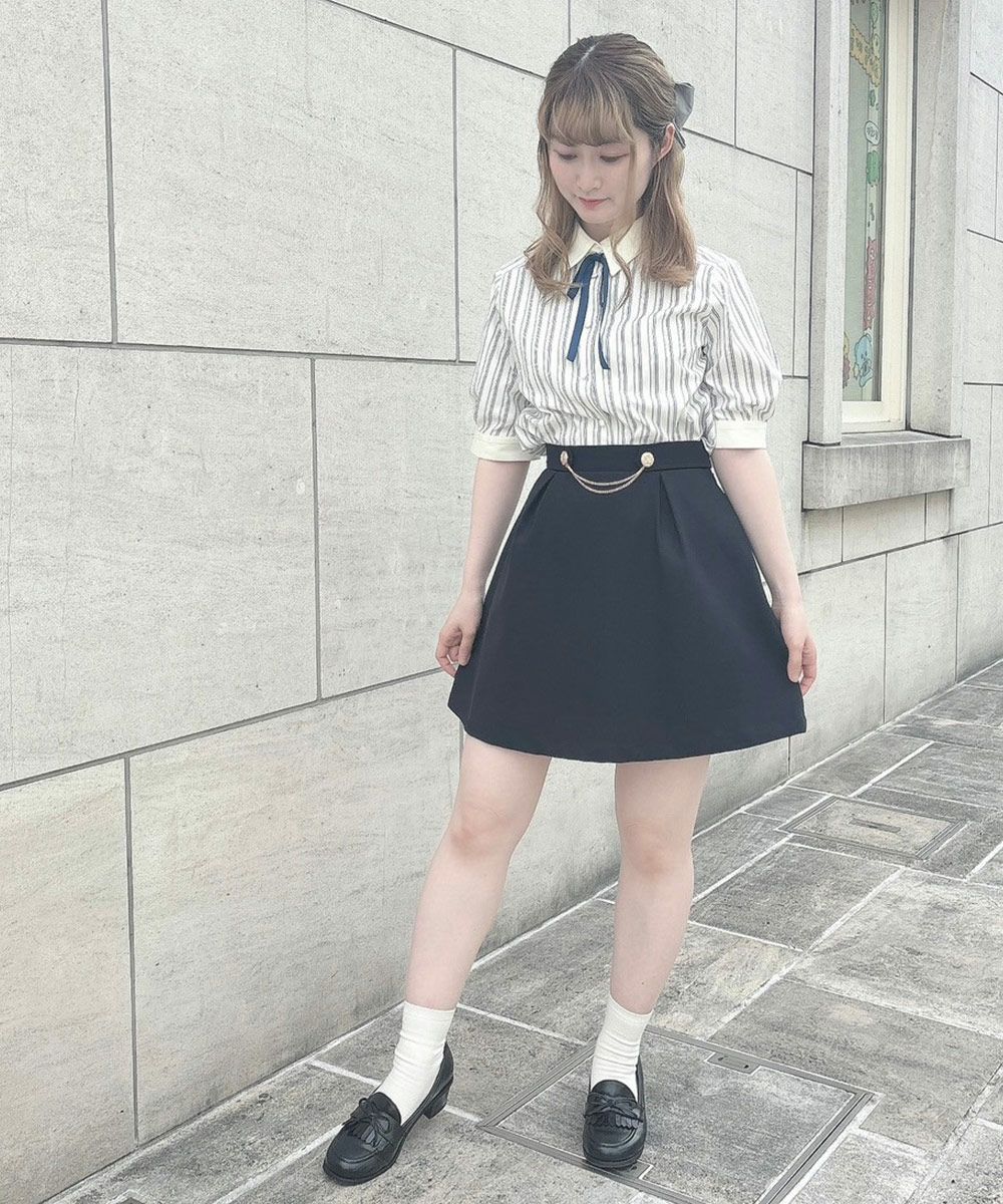 TFW49 ネイビー ショートスカート　サイズＬ TFW49 ゴルフ ウエア スカート レディース CARDBOARD MATERIAL SKIRT