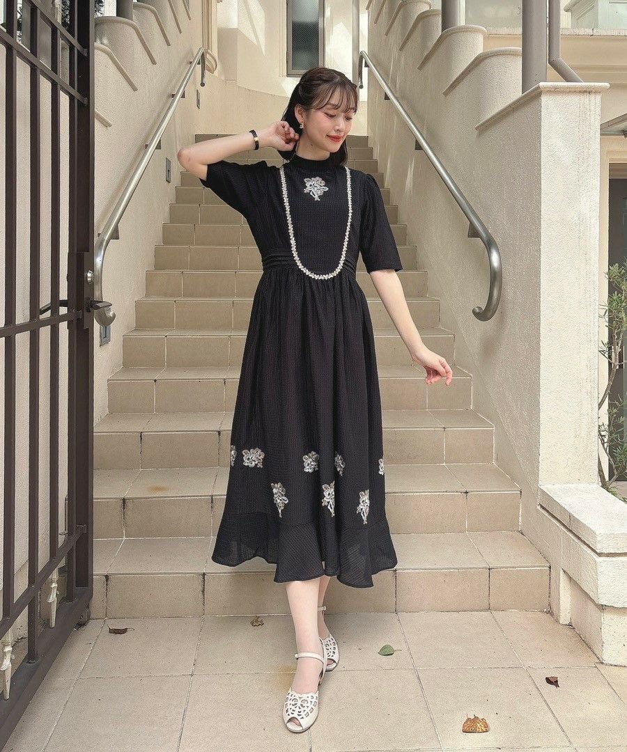ネックレスヨーク切替花刺繍ワンピース/an another angelus