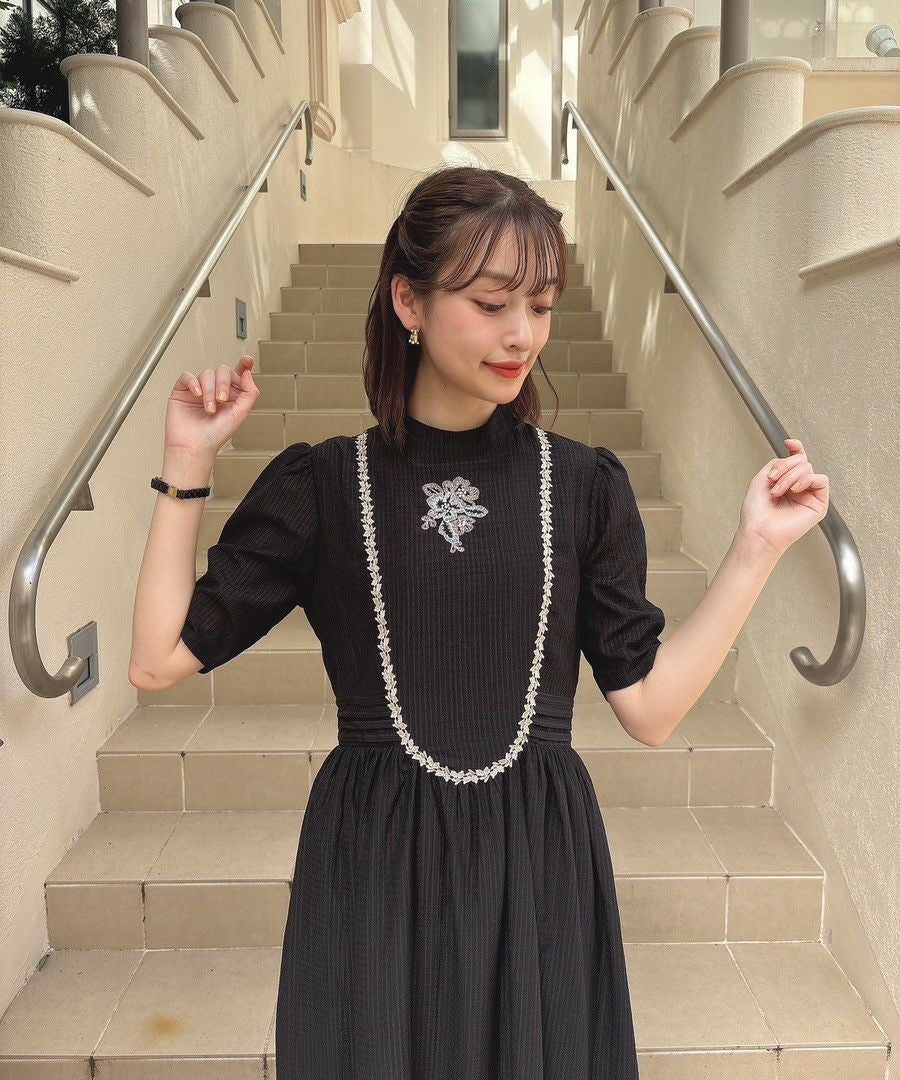 ネックレスヨーク切替花刺繍ワンピース/an another angelus